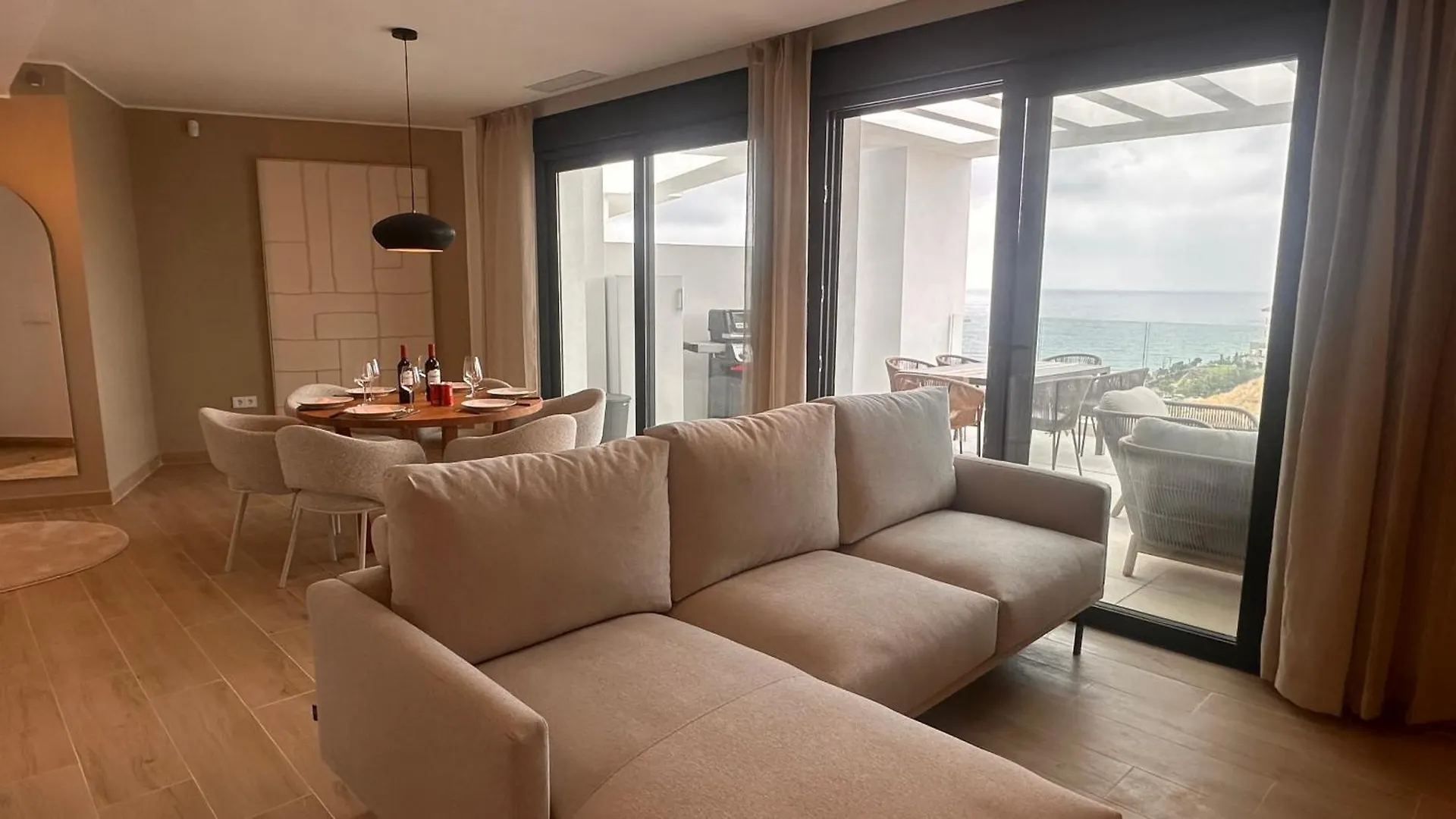 Higueron Bay Residence Luxury Penthouse - Sea View contacts